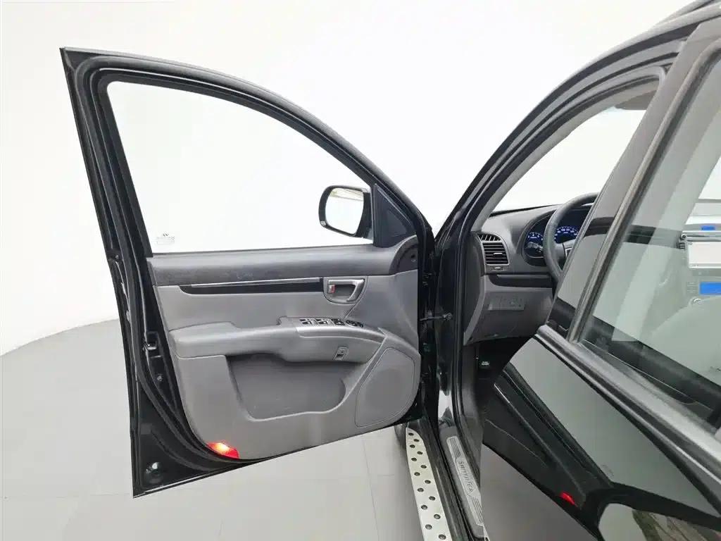 Santa Fe Classic 2012 2.4 Supreme Edition 7-Seat 4WD — миниатюра 8