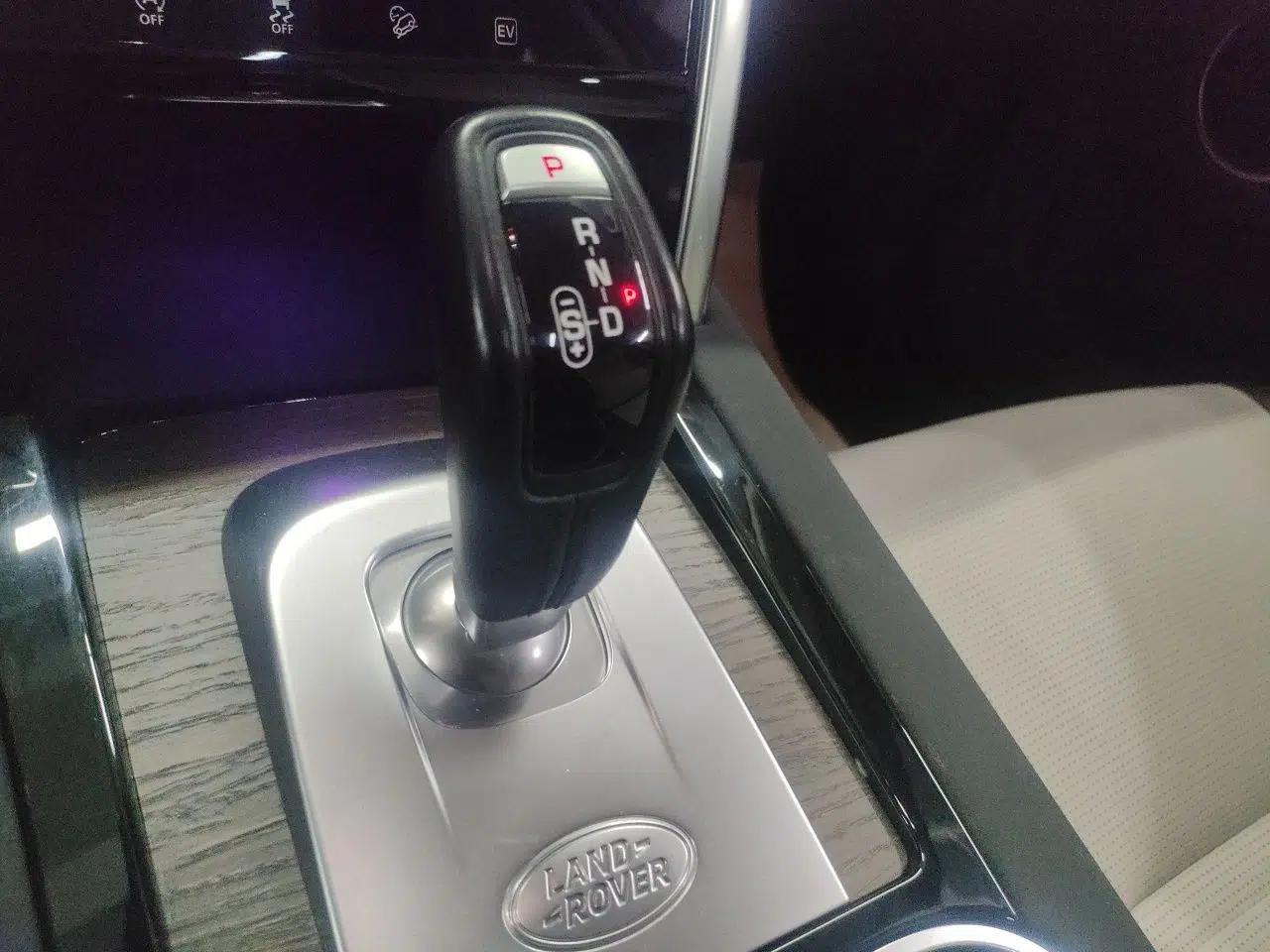 Land Rover Discovery Sport New Energy 2022 Facelifted P300e Plug-in Hybrid Electric Version — миниатюра 15