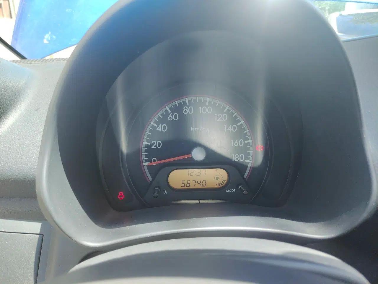 Suzuki Alto 2009 1.0L Manual Comfort Edition — миниатюра 12