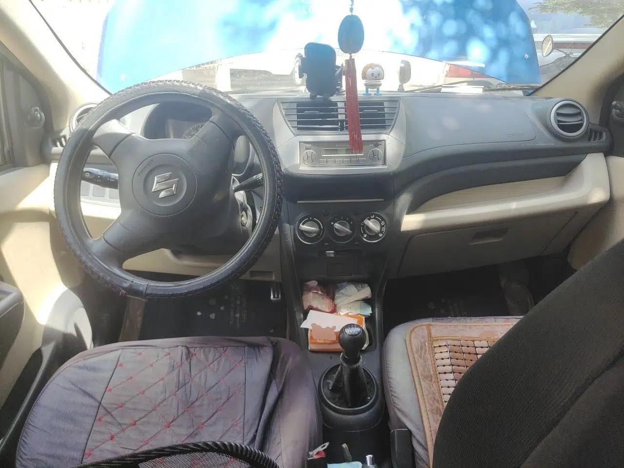 Suzuki Alto 2009 1.0L Manual Comfort Edition — миниатюра 10