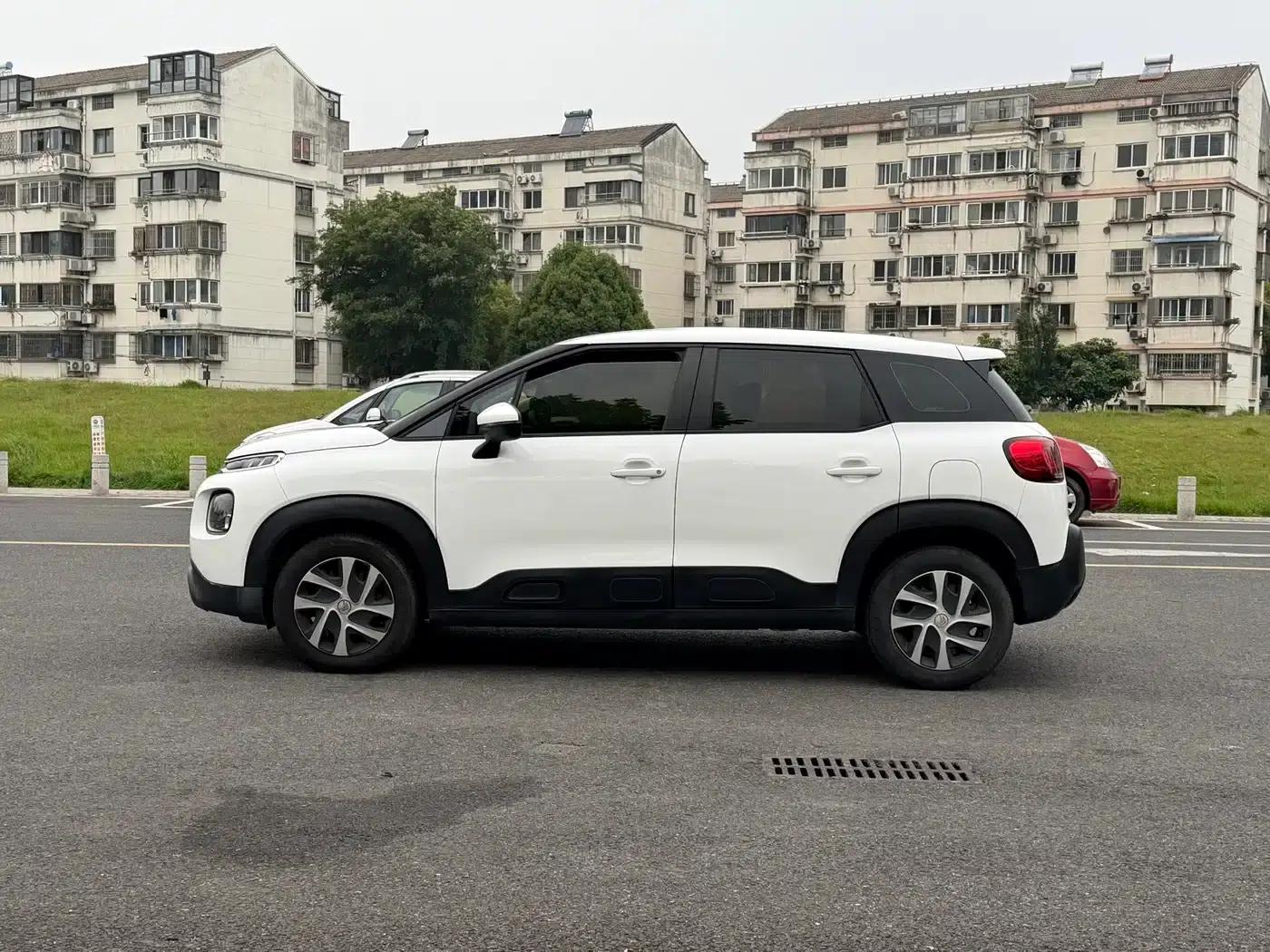 C4 AIRCROSS 2020 230THP DCT C-Series Trendy Edition — миниатюра 4