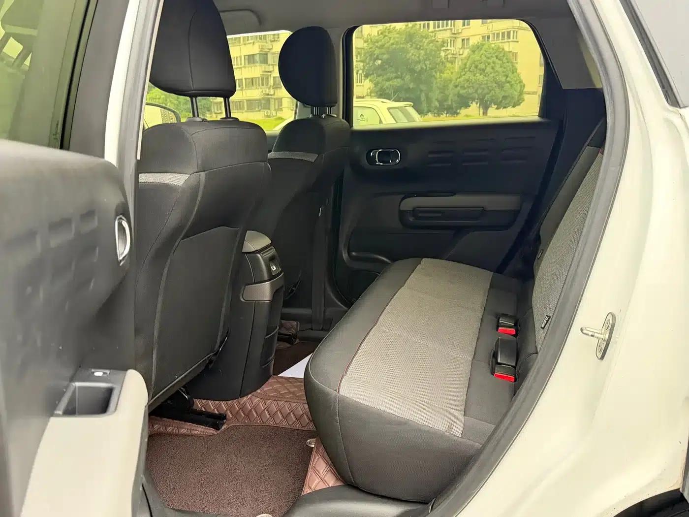 C4 AIRCROSS 2020 230THP DCT C-Series Trendy Edition — миниатюра 9