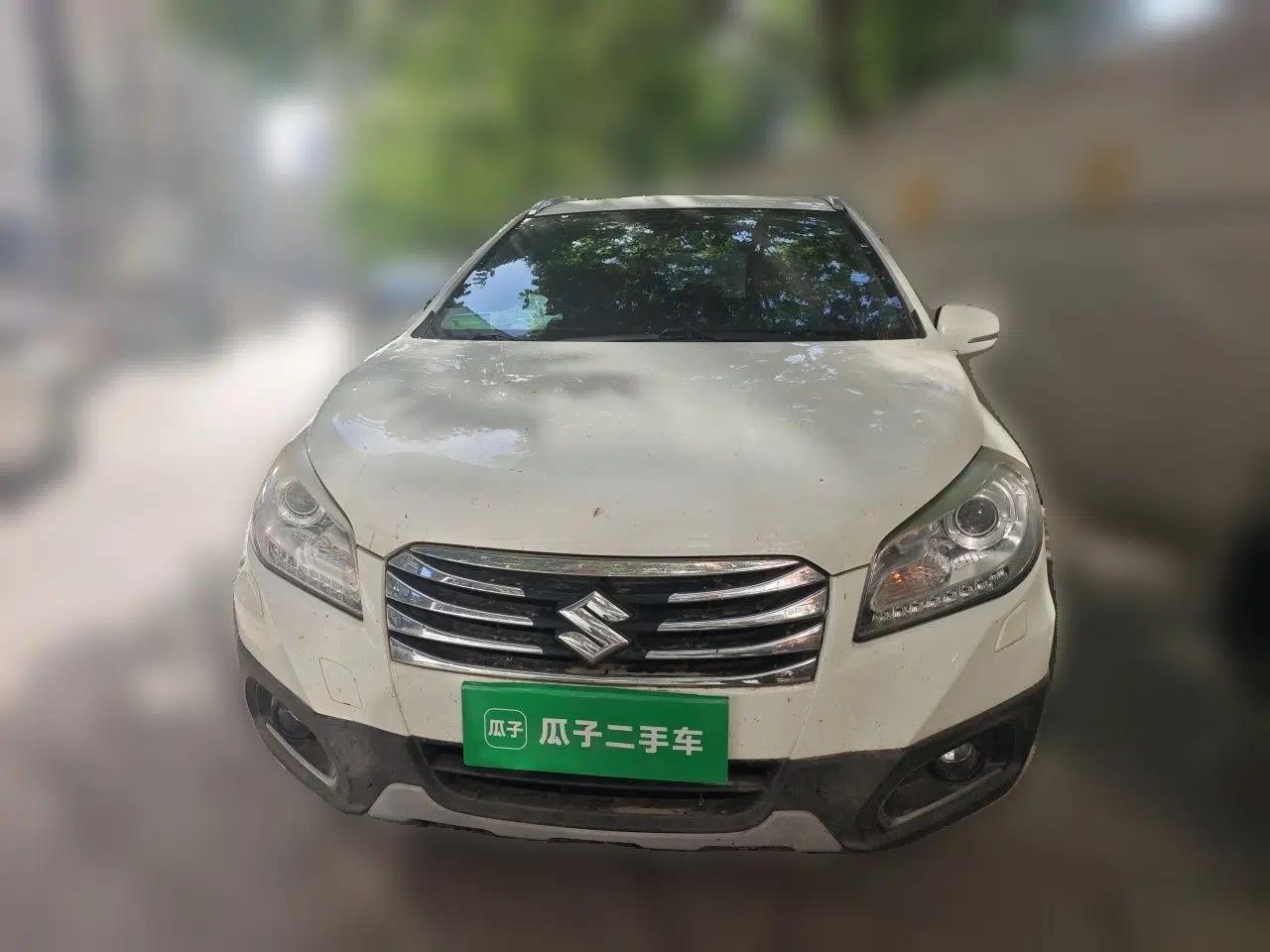 Suzuki S-Cross 2014 1.6L Manual Two-Wheel Drive Elite Model — миниатюра 2