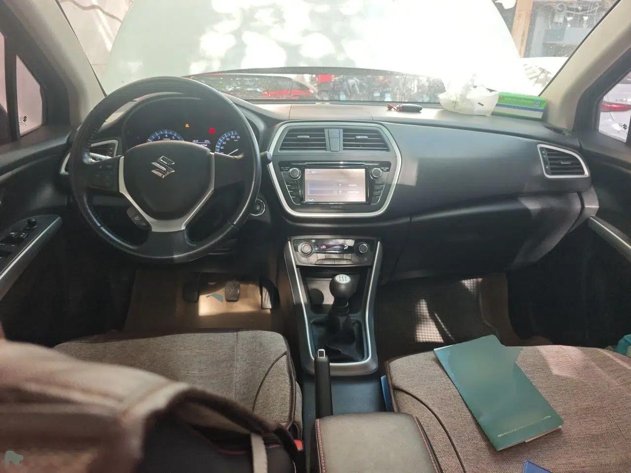 Suzuki S-Cross 2014 1.6L Manual Two-Wheel Drive Elite Model — миниатюра 6