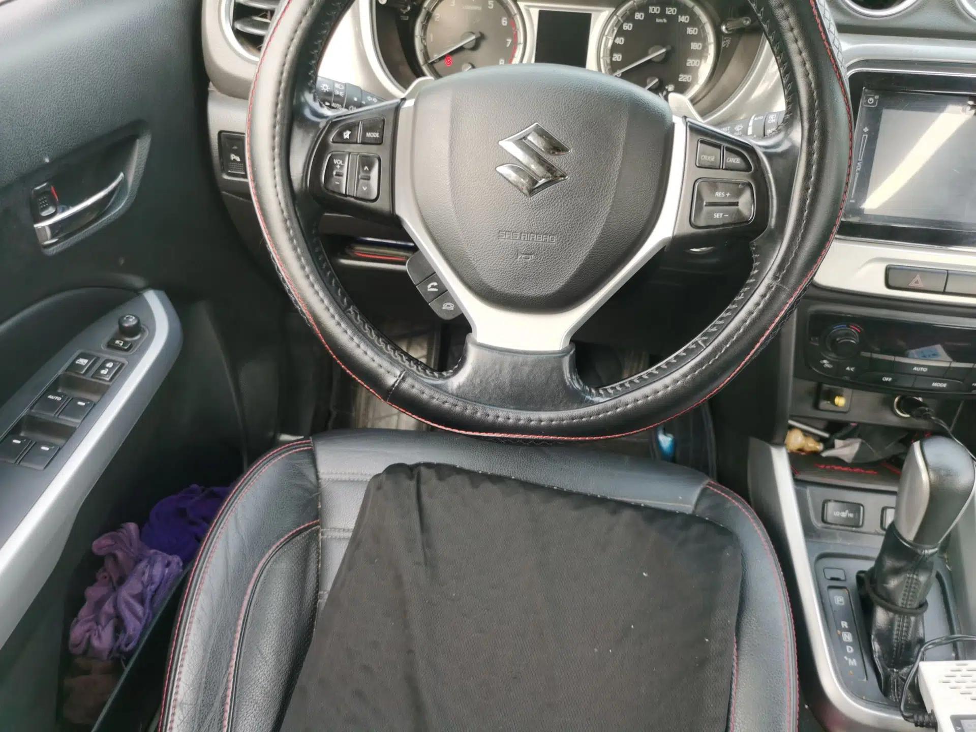 Suzuki Vitara 2016 1.4T Automatic 4x4 Flagship Model — миниатюра 11