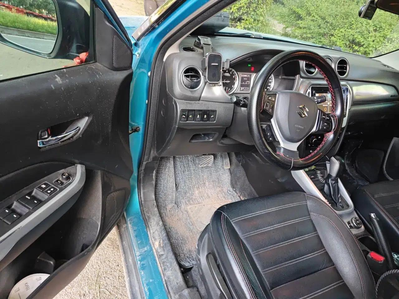Suzuki Vitara 2016 1.4T Automatic 4x4 Flagship Model — миниатюра 17