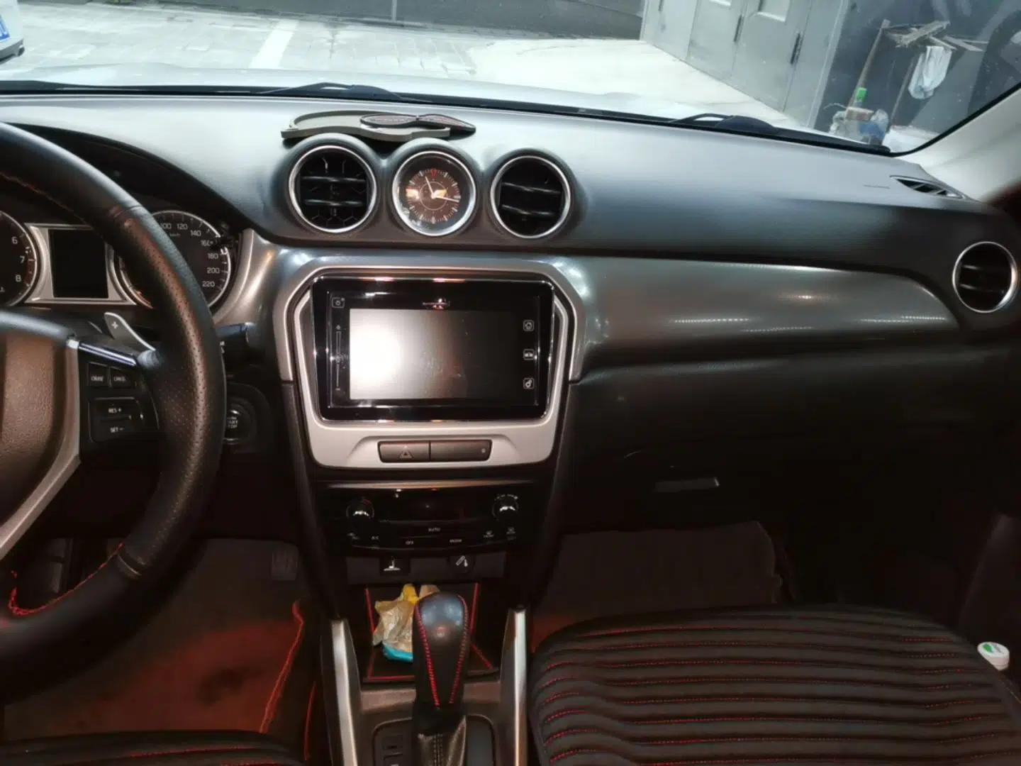Suzuki Vitara 2016 1.4T Automatic Two-Wheel Drive Luxury Version — миниатюра 16
