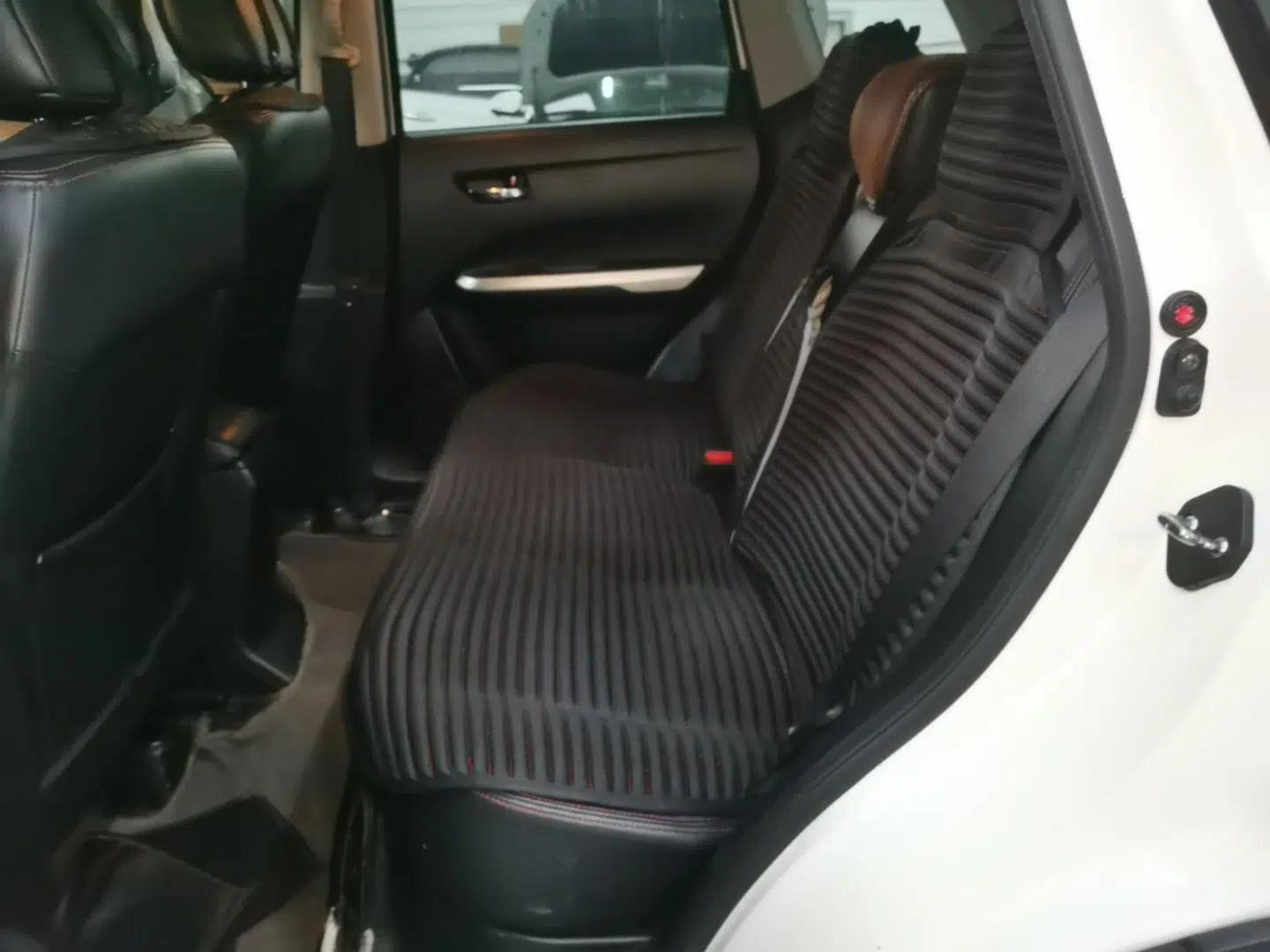 Suzuki Vitara 2016 1.4T Automatic Two-Wheel Drive Luxury Version — миниатюра 20