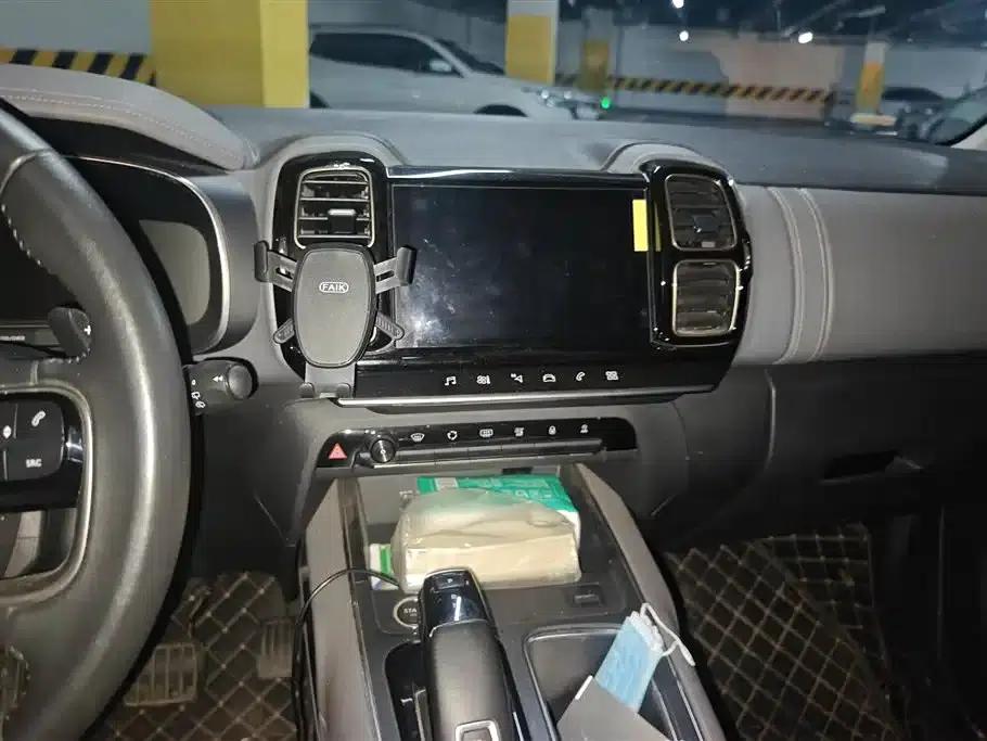 Citroën C5 AIRCROSS New Energy 2020 1.6T AWD Plug-in Hybrid Enjoyment Edition — миниатюра 13