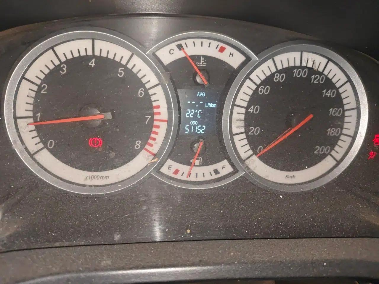 Suzuki Liana A6 2014 Hatchback 1.4L Manual Enjoyment Model — миниатюра 13
