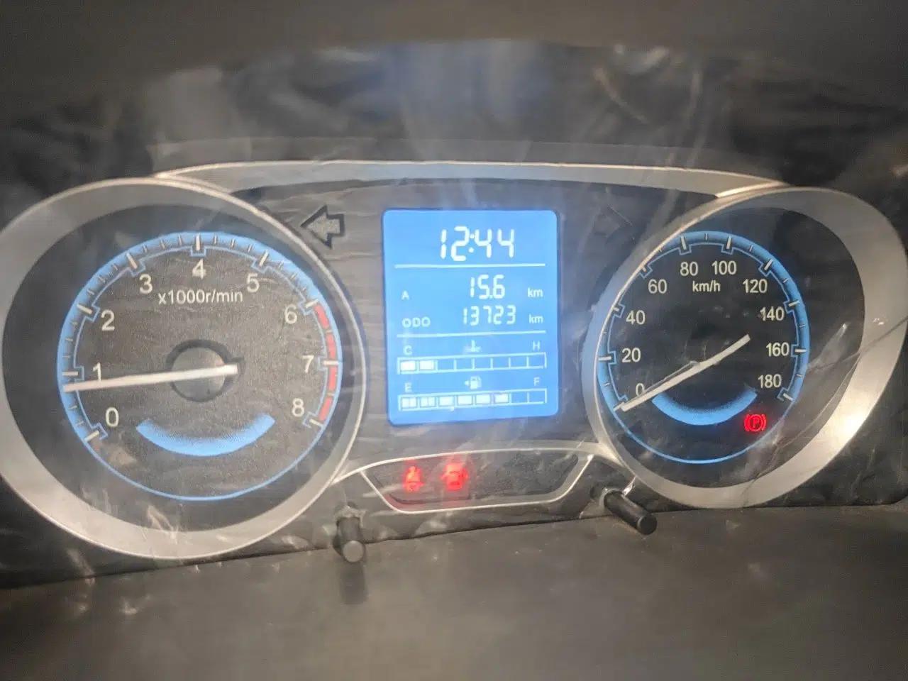 Suzuki Wagon R X5 2016 1.4L Entry Model China V Standard — миниатюра 13