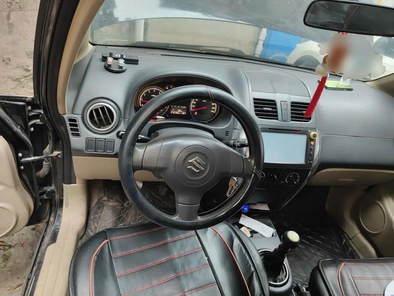 Suzuki SX4 S-Cross 2011 1.6L Manual Comfort Version — миниатюра 11