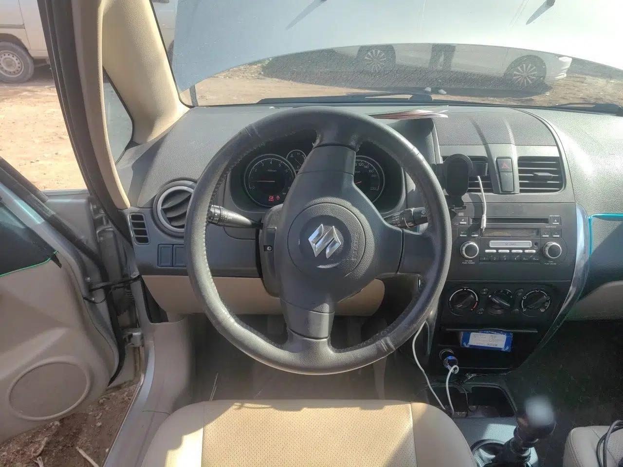 Suzuki SX4 S-Cross 2011 1.6L Manual Comfort Version — миниатюра 11