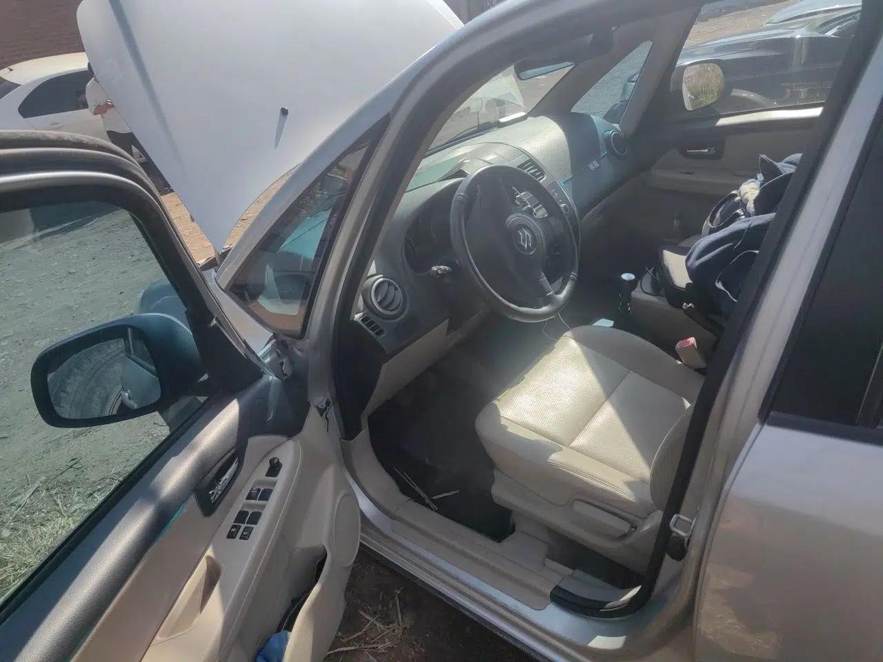 Suzuki SX4 S-Cross 2011 1.6L Manual Comfort Version — миниатюра 17