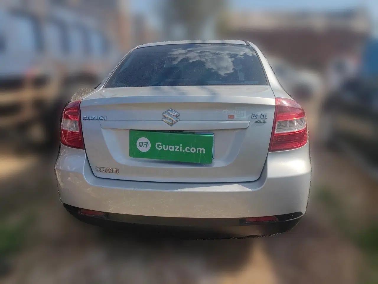 Suzuki SX4 S-Cross 2011 1.6L Manual Comfort Version — миниатюра 5
