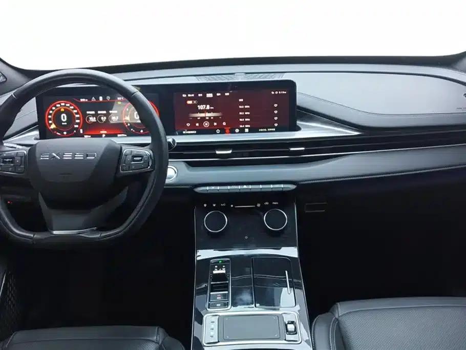 2022 Exeed Chasing the Wind Versailles Edition 1.6T DCT Rising Wind Edition — миниатюра 12