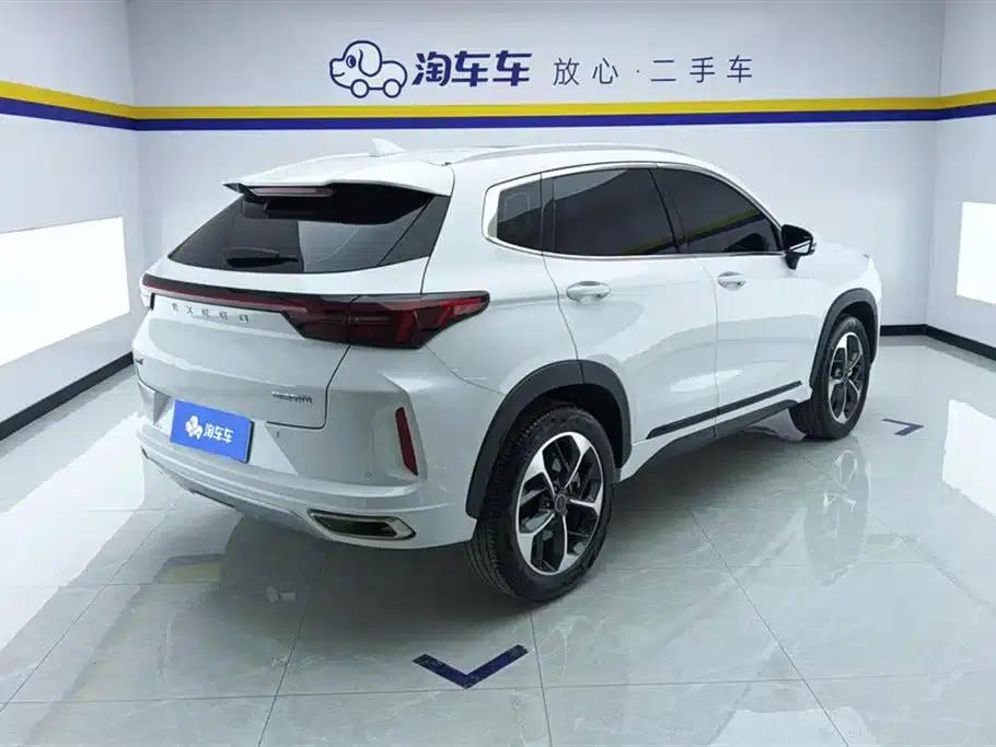 2022 Exeed Chasing the Wind Versailles Edition 1.6T DCT Rising Wind Edition — миниатюра 3