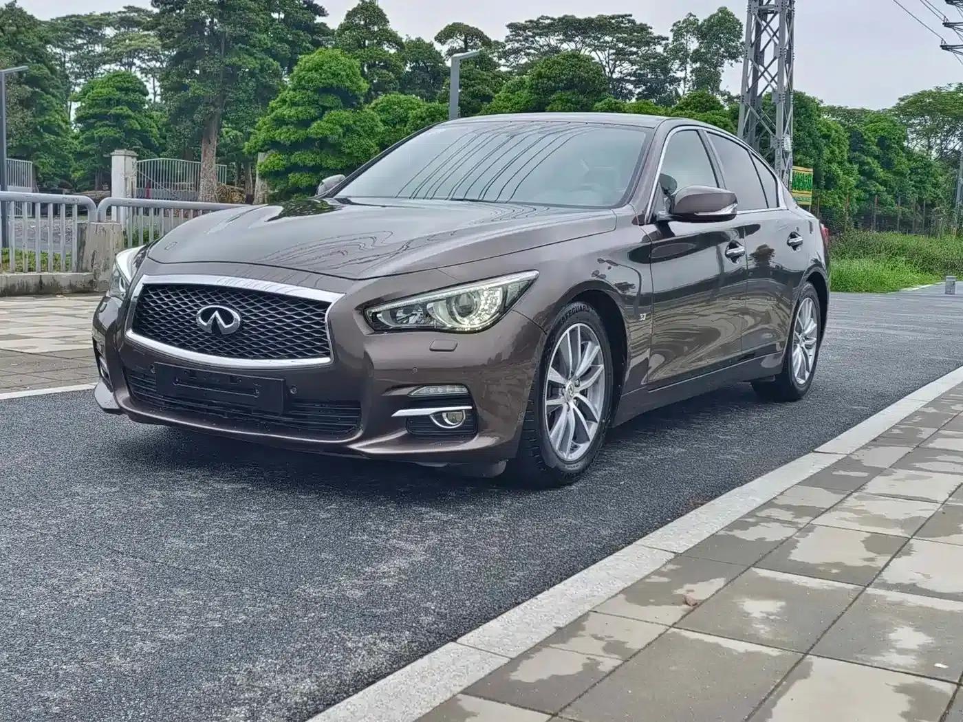 Infiniti Q50 2014 3.7L Comfort Edition — миниатюра 1