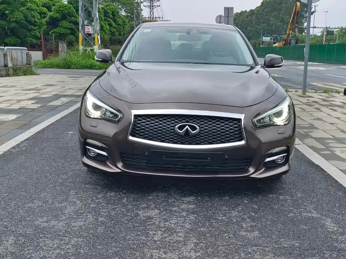 Infiniti Q50 2014 3.7L Comfort Edition — миниатюра 2