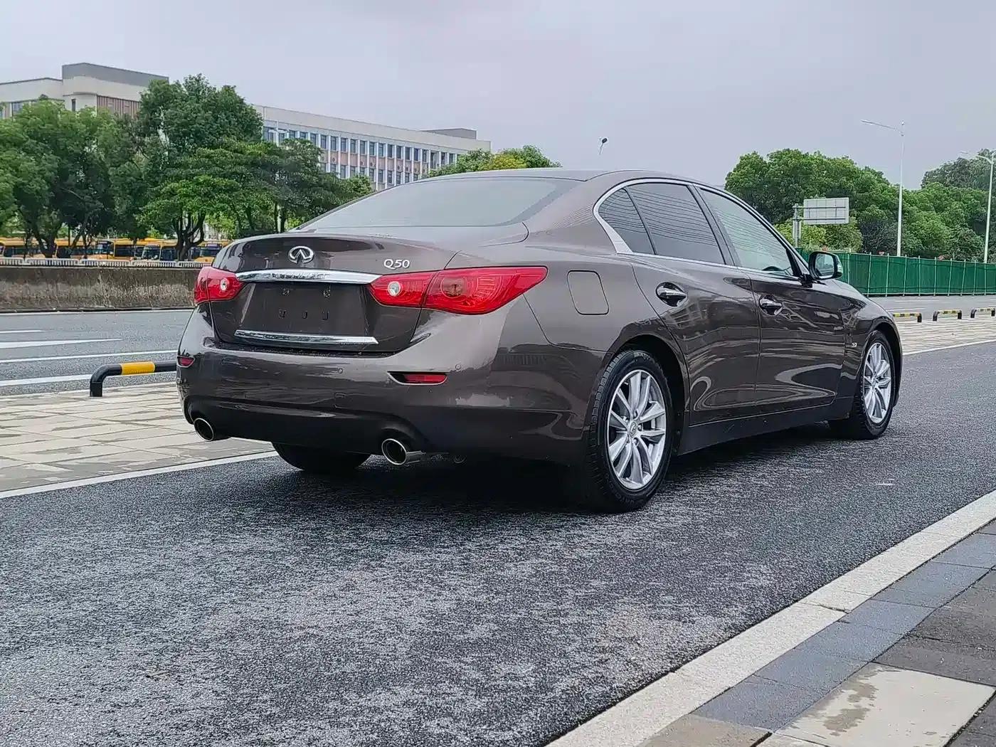 Infiniti Q50 2014 3.7L Comfort Edition — миниатюра 13