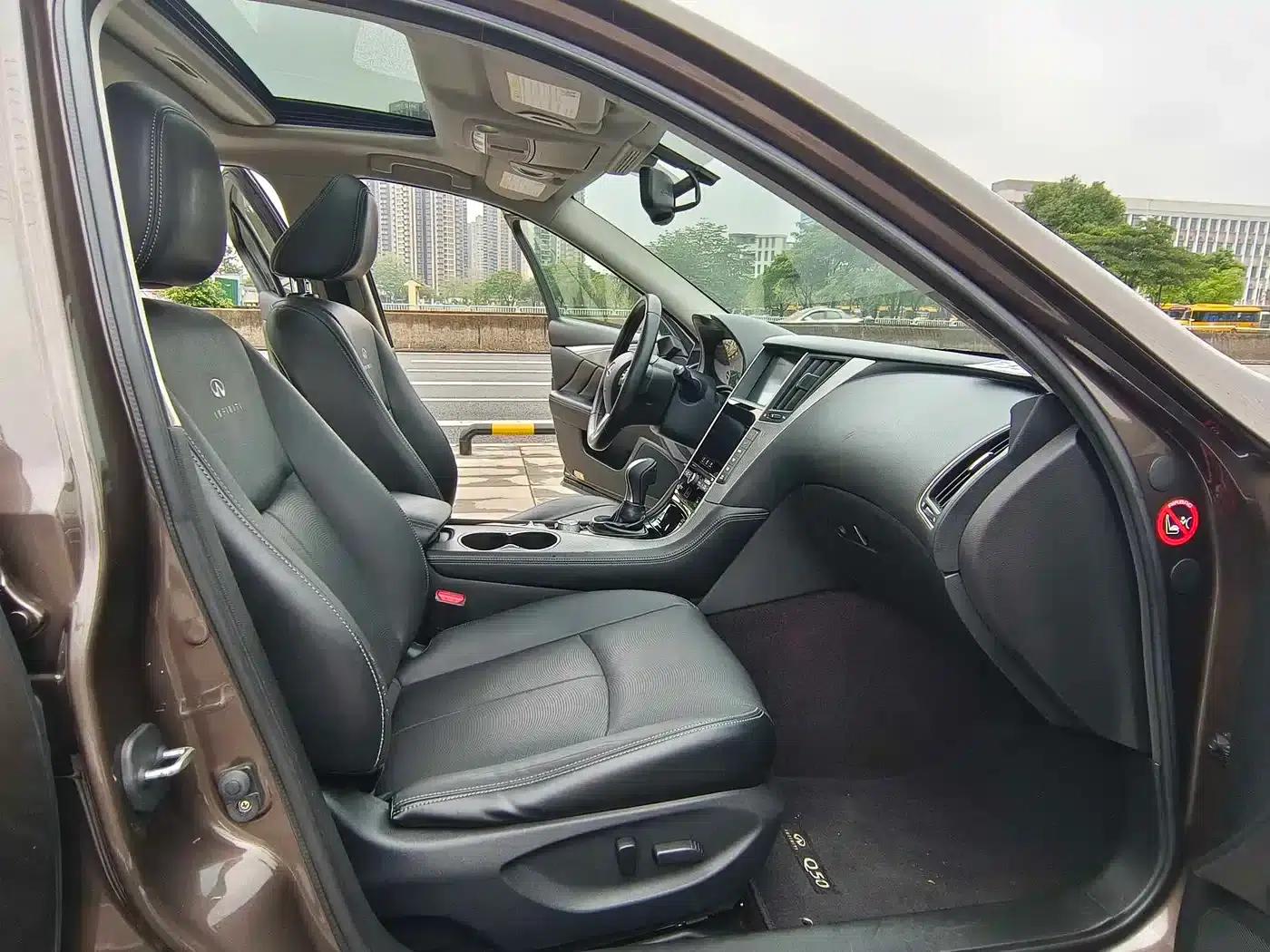 Infiniti Q50 2014 3.7L Comfort Edition — миниатюра 9