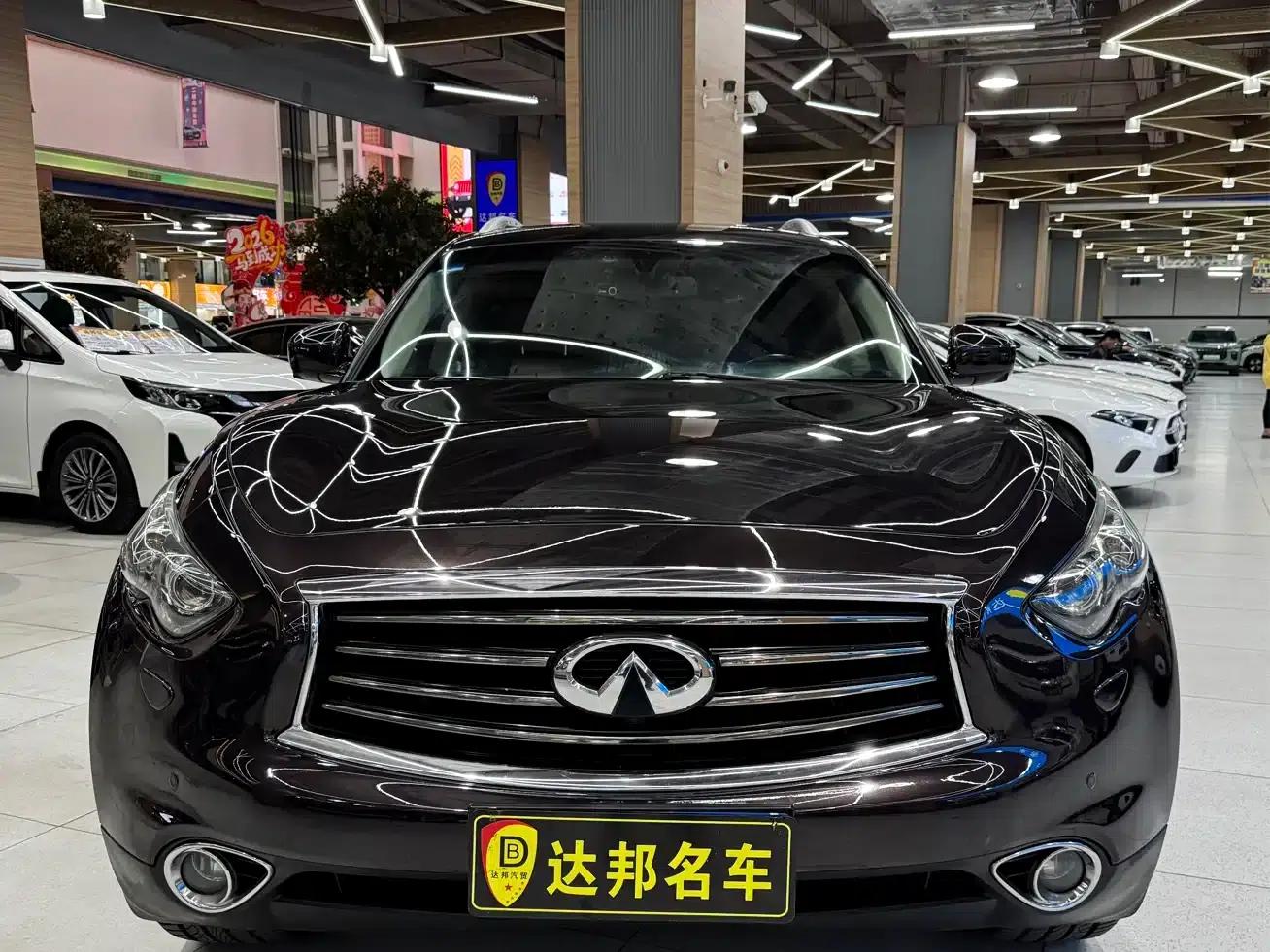 Infiniti QX70 2013 3.7L Super Edition — миниатюра 2