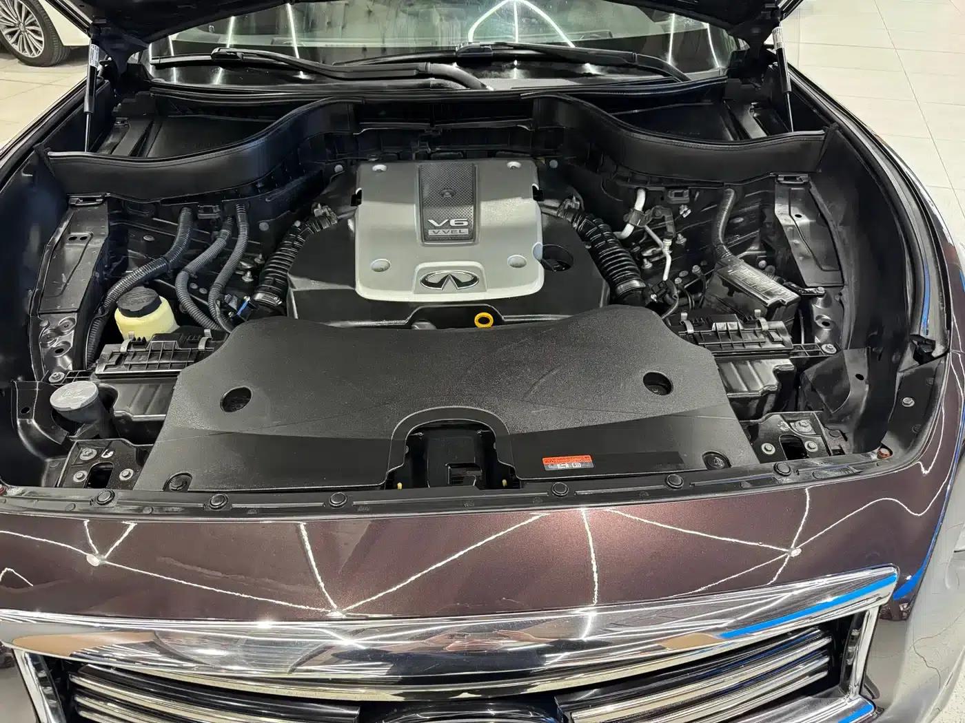 Infiniti QX70 2013 3.7L Super Edition — миниатюра 14