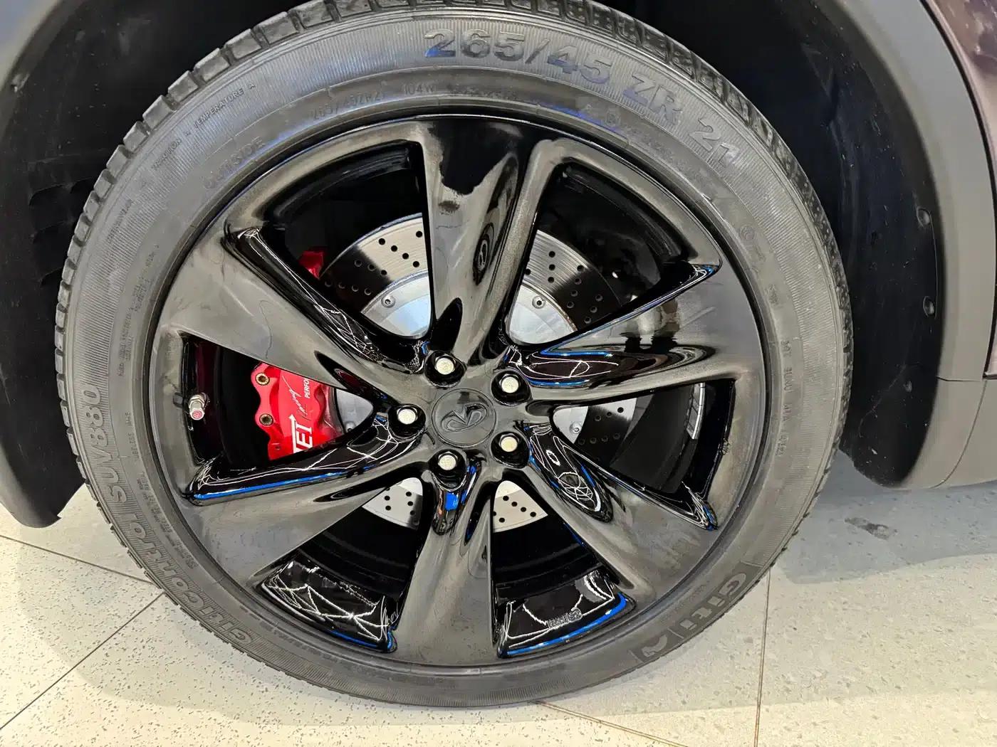 Infiniti QX70 2013 3.7L Super Edition — миниатюра 15
