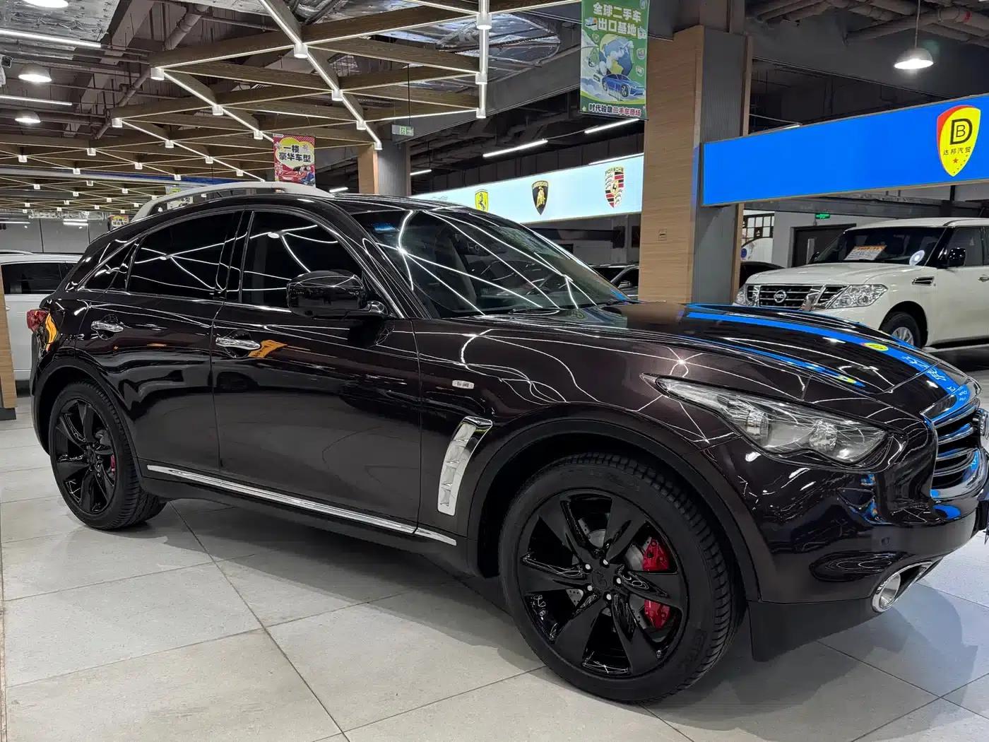 Infiniti QX70 2013 3.7L Super Edition — миниатюра 3
