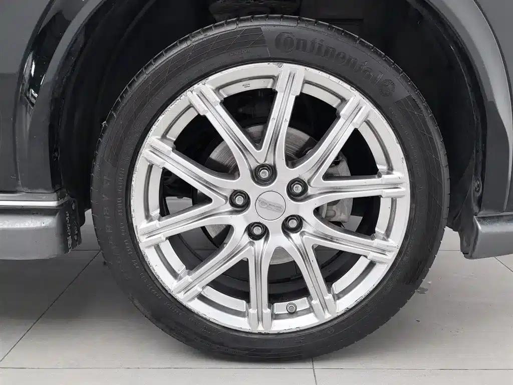 Infiniti ESQ 2014 1.6L Premium Edition — миниатюра 17