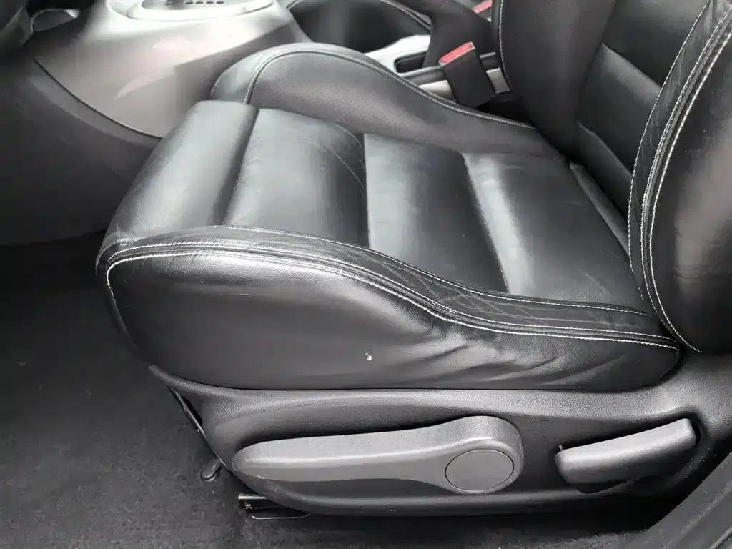 Infiniti ESQ 2014 1.6L Premium Edition — миниатюра 20