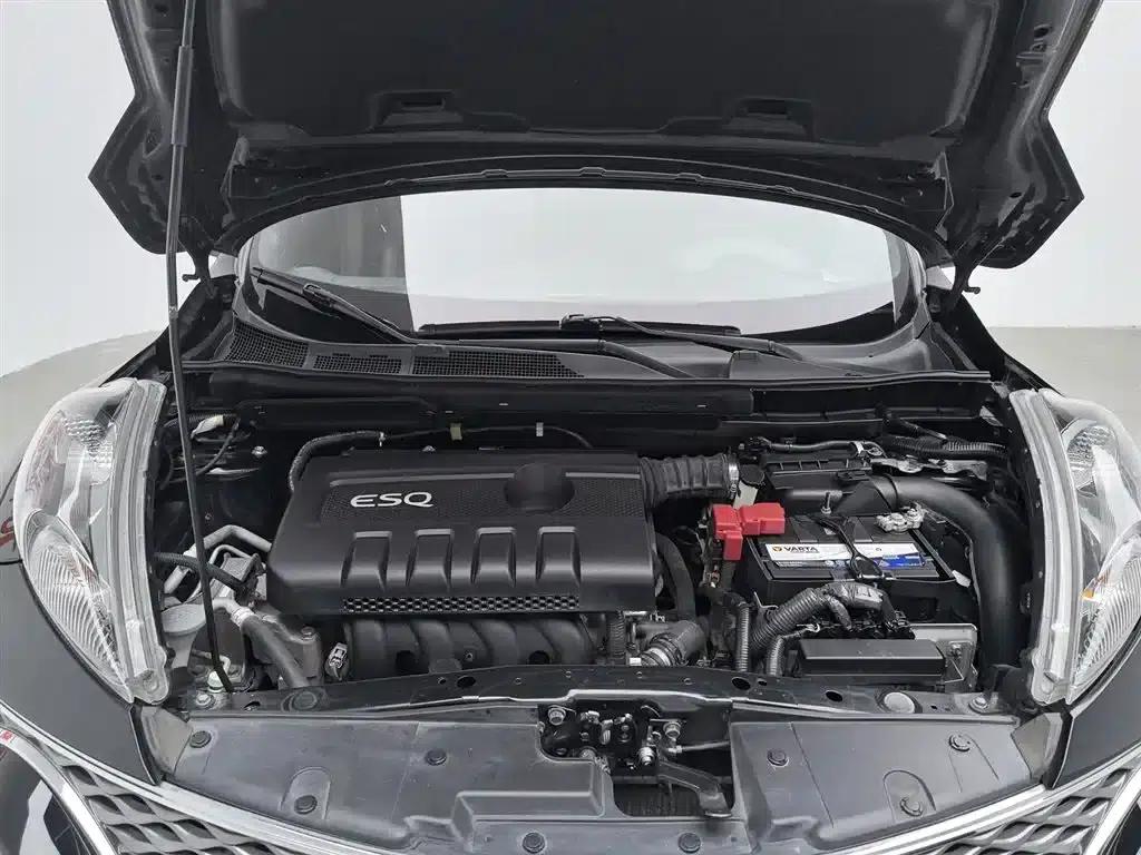 Infiniti ESQ 2014 1.6L Premium Edition — миниатюра 6