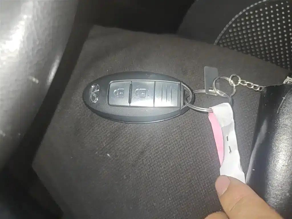 Infiniti ESQ 2014 1.6L Sporty Edition — миниатюра 9