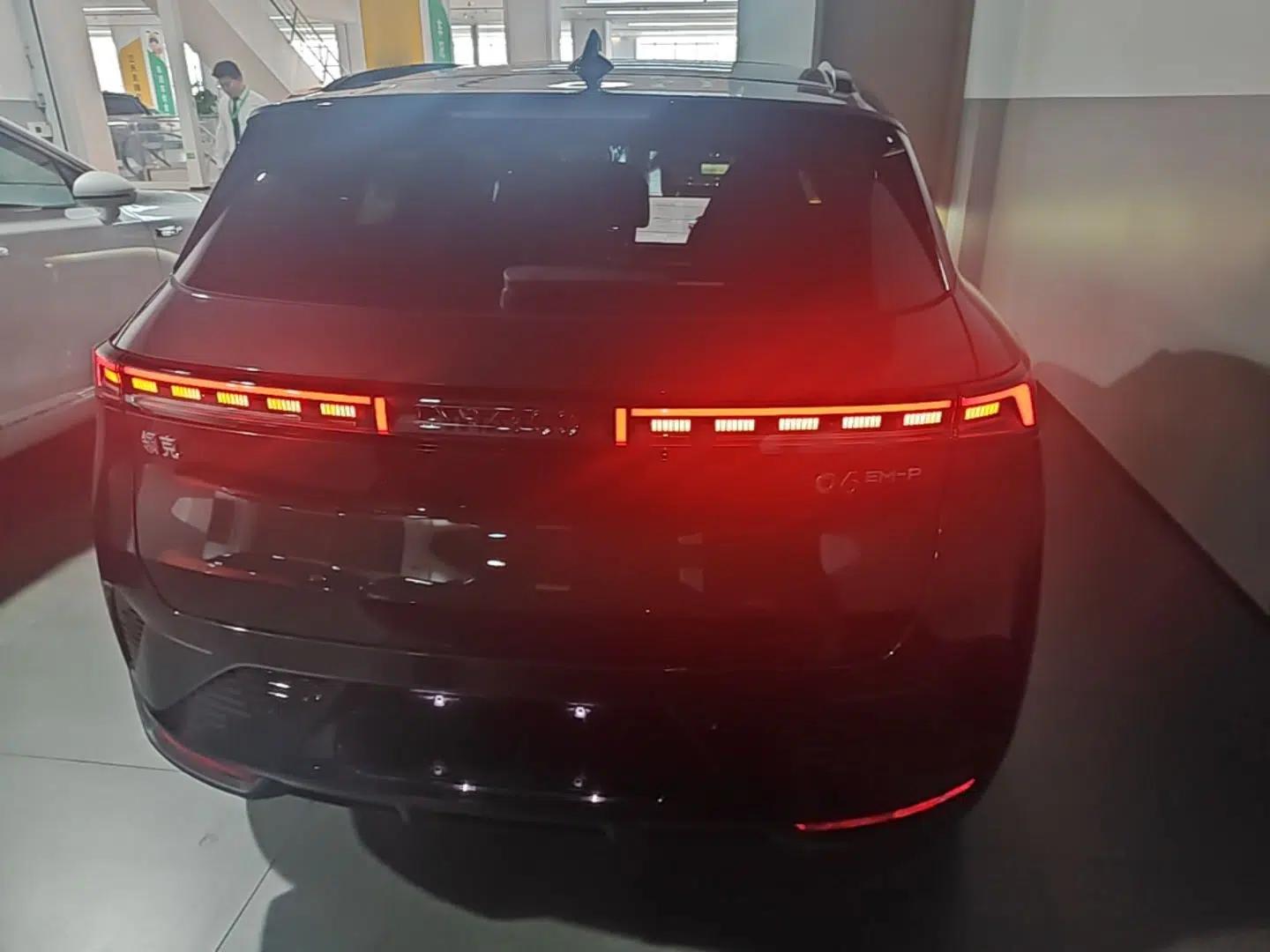 Lynk & Co 06 EM-P 2023 EM-P 126 Long-Range Halo — миниатюра 5