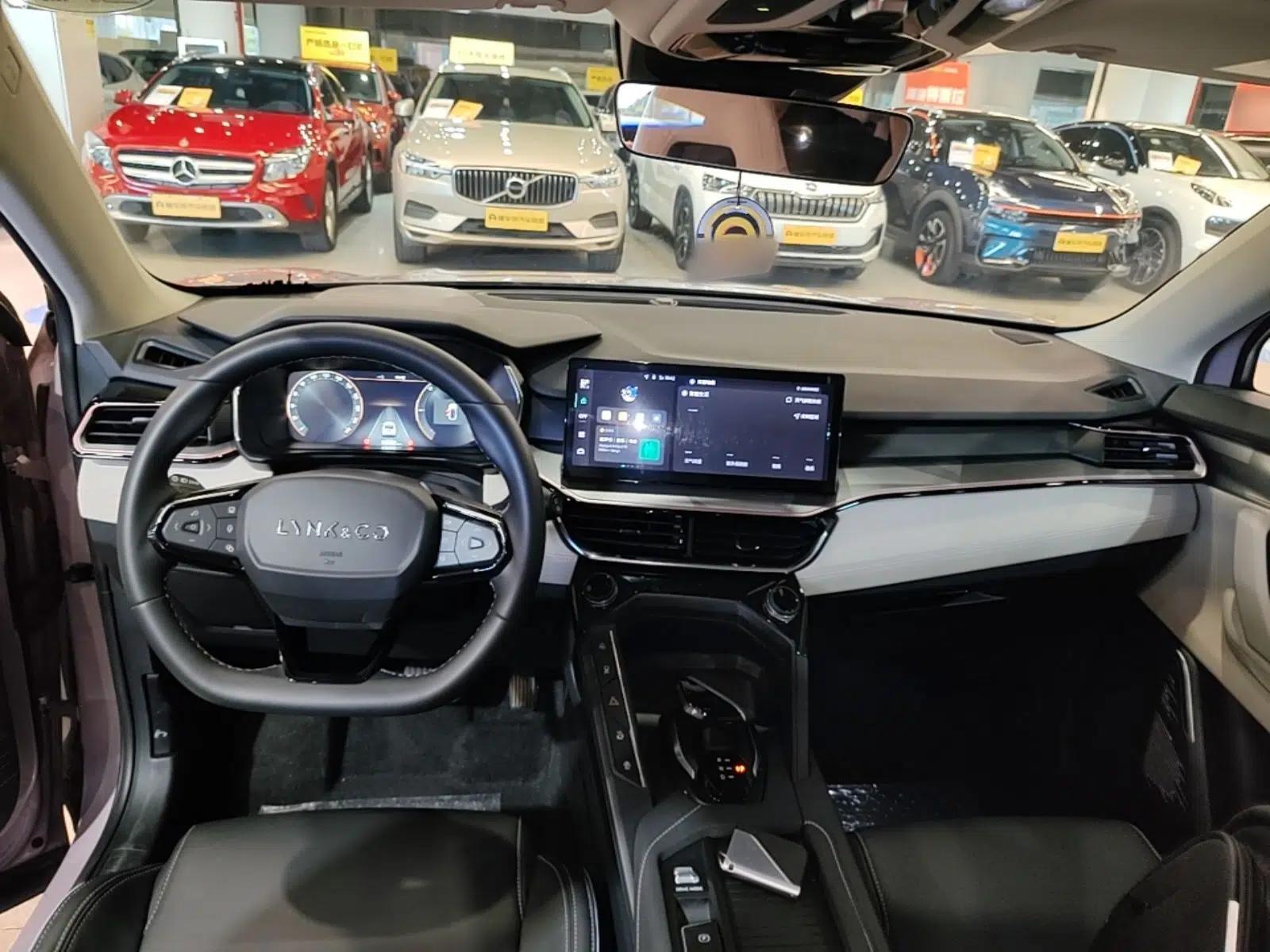 Lynk & Co 06 EM-P 2023 1.5T Remix PHEV Shero — миниатюра 13