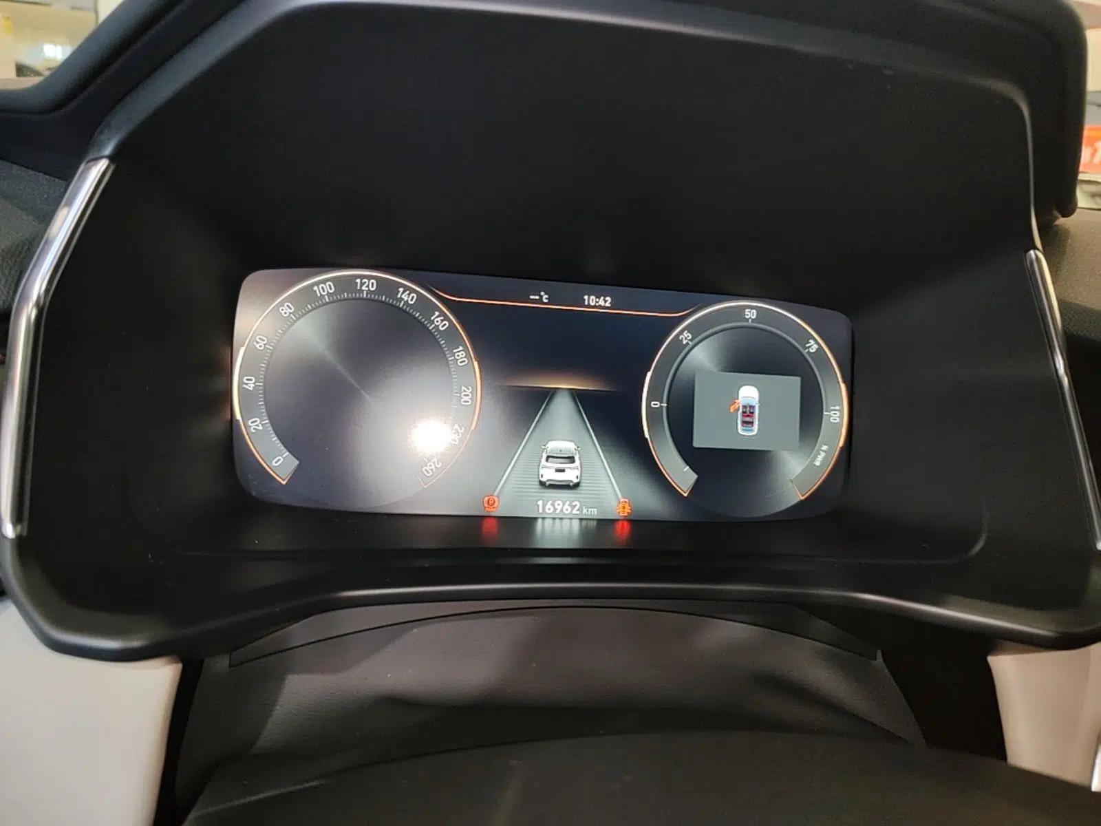 Lynk & Co 06 EM-P 2023 1.5T Remix PHEV Shero — миниатюра 15