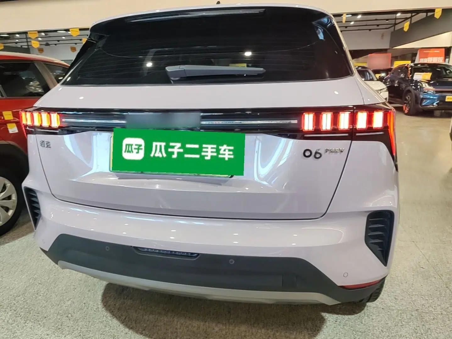 Lynk & Co 06 EM-P 2023 1.5T Remix PHEV Shero — миниатюра 5