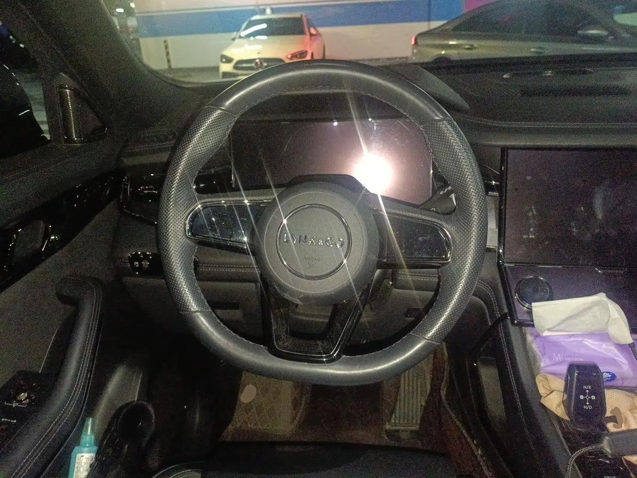 Lynk & Co 09 2021 2.0T Ultra Six-Seater — миниатюра 11