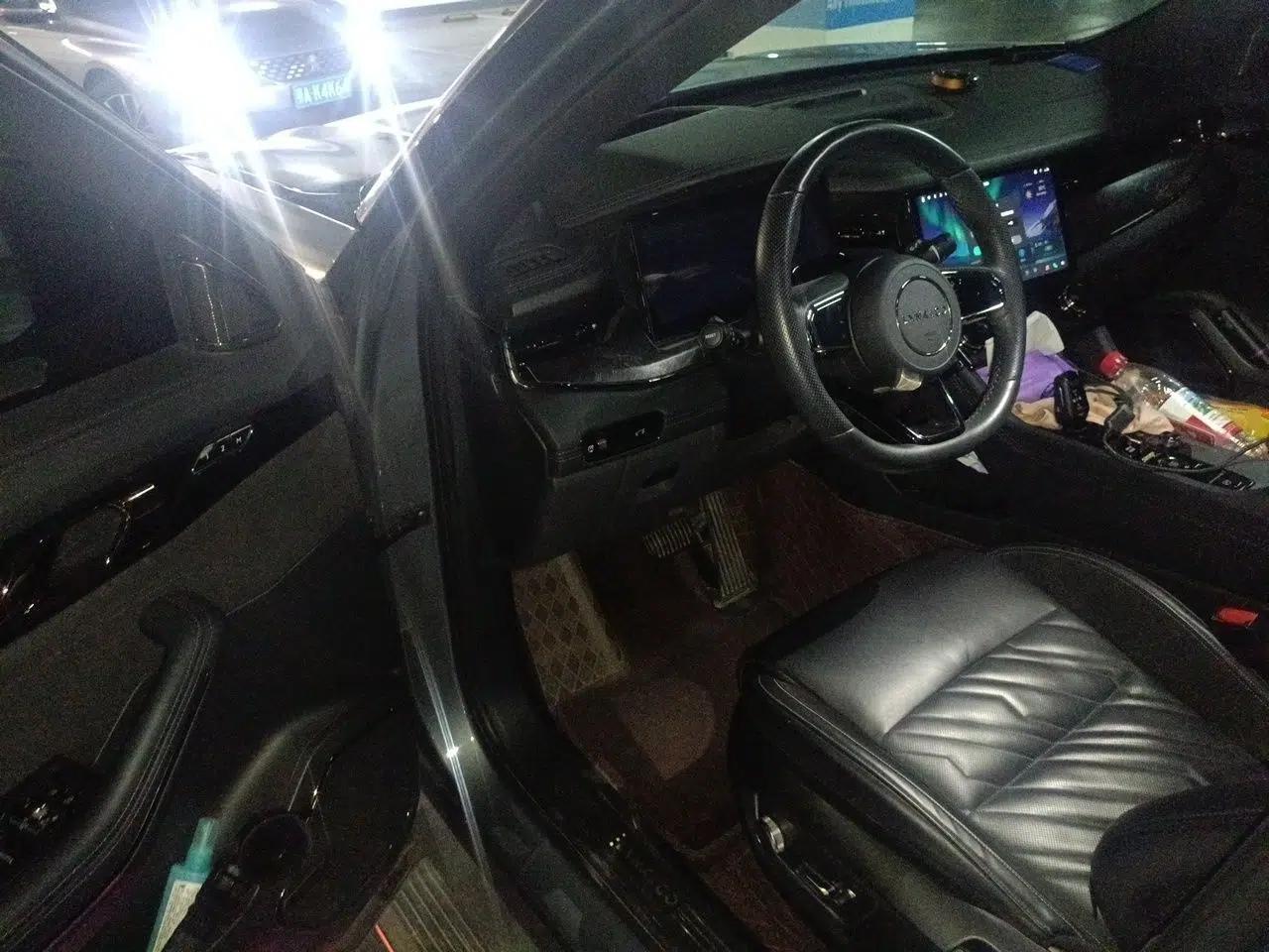 Lynk & Co 09 2021 2.0T Ultra Six-Seater — миниатюра 17