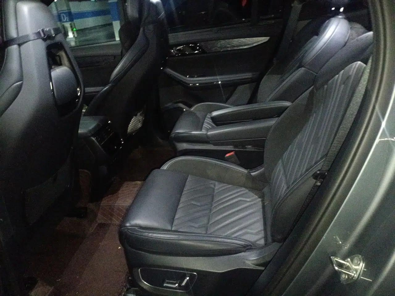 Lynk & Co 09 2021 2.0T Ultra Six-Seater — миниатюра 18