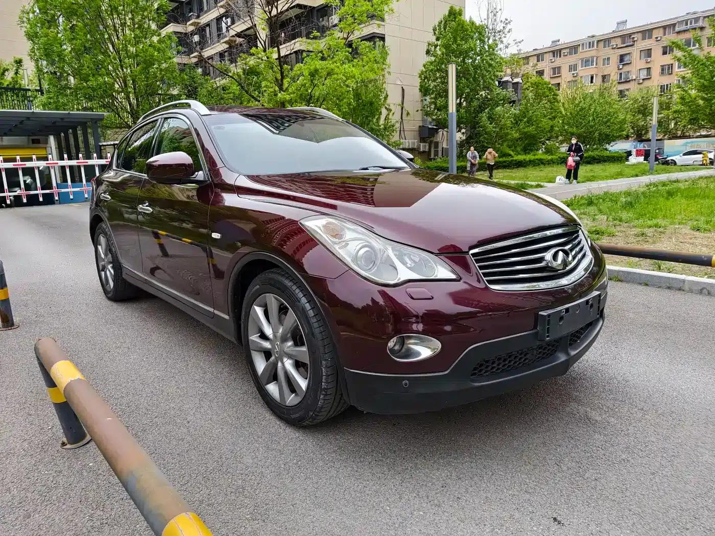 Infiniti EX 2011 EX25 Premium Edition — миниатюра 3