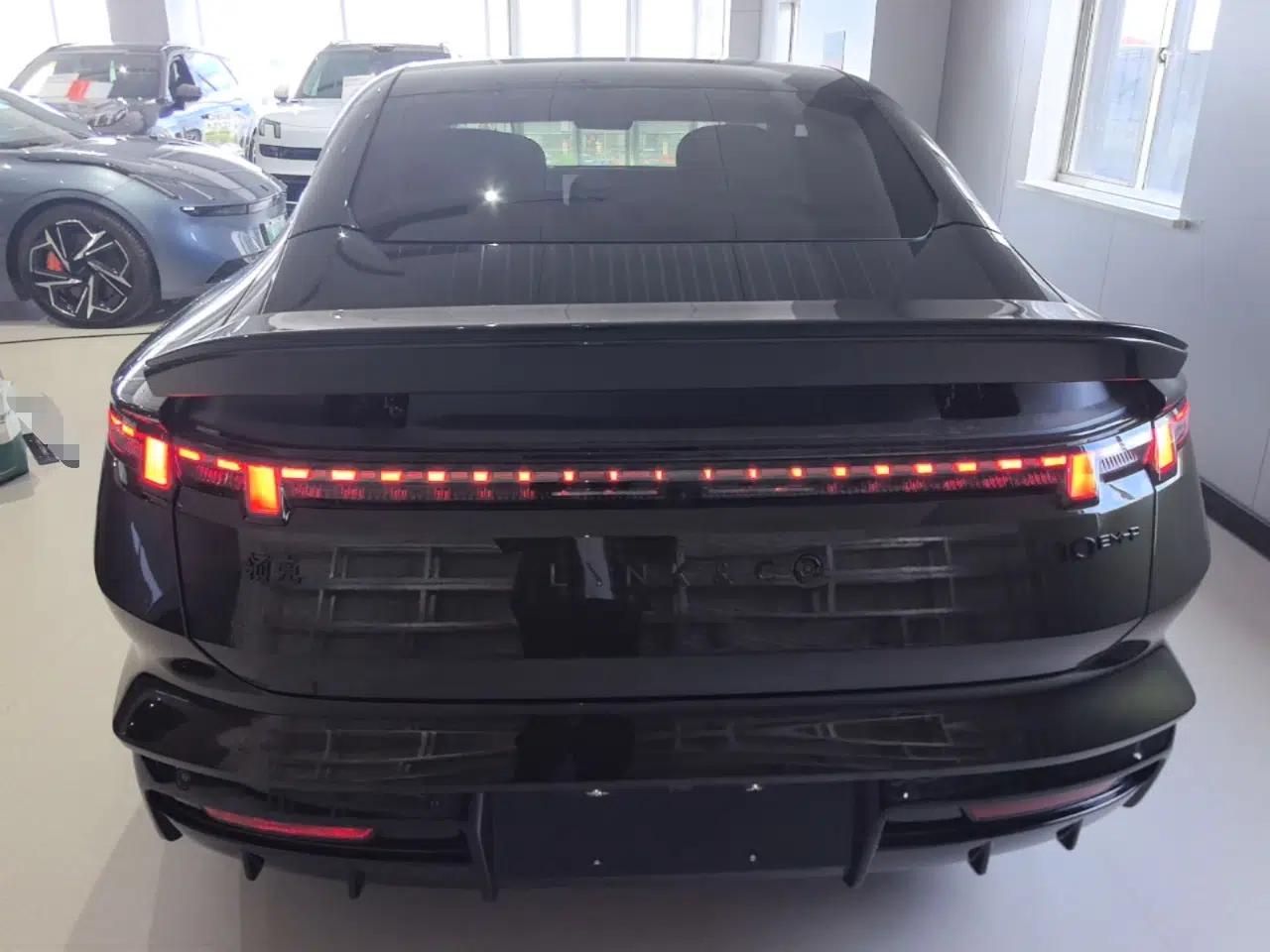 Lynk & Co 10 EM-P 2025 Model 240 All-Wheel Drive Ultra—Sport Edition — миниатюра 5