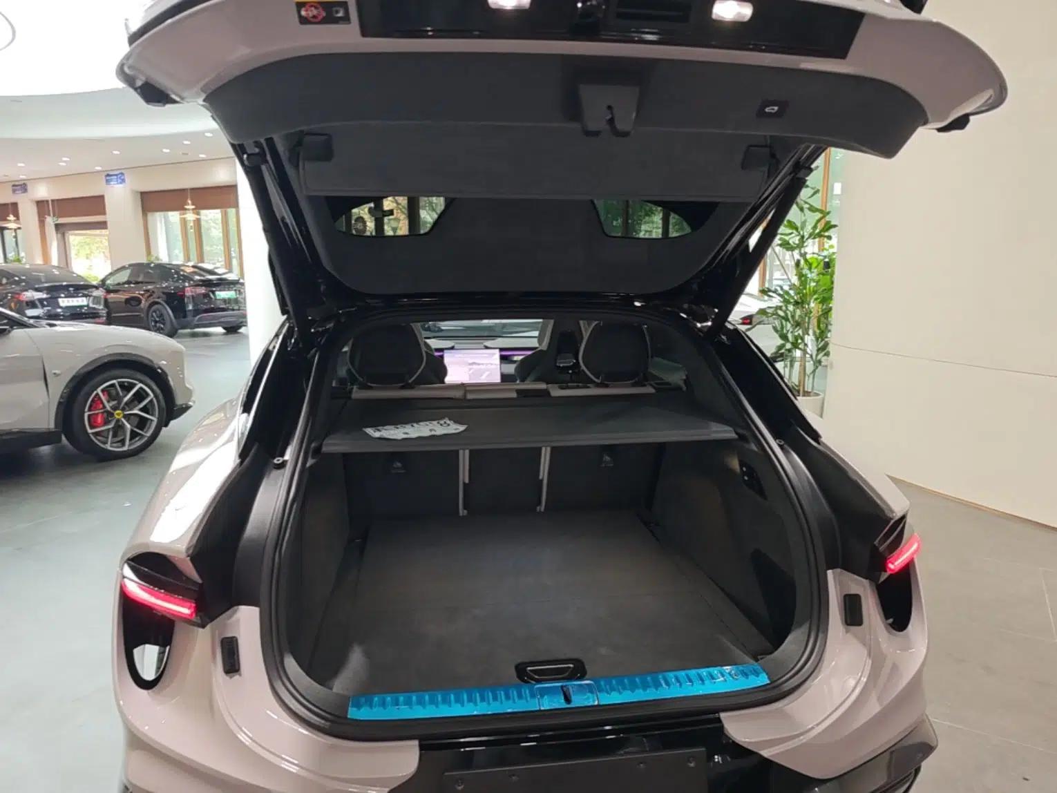 Lotus ELETRE 2023 ELETRE R+ — миниатюра 22