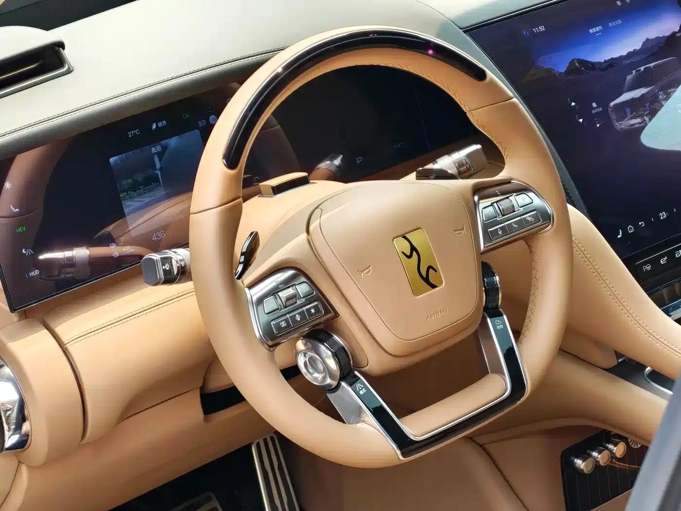 Looking up at the U8 L 2025 Dingshi Edition — миниатюра 15