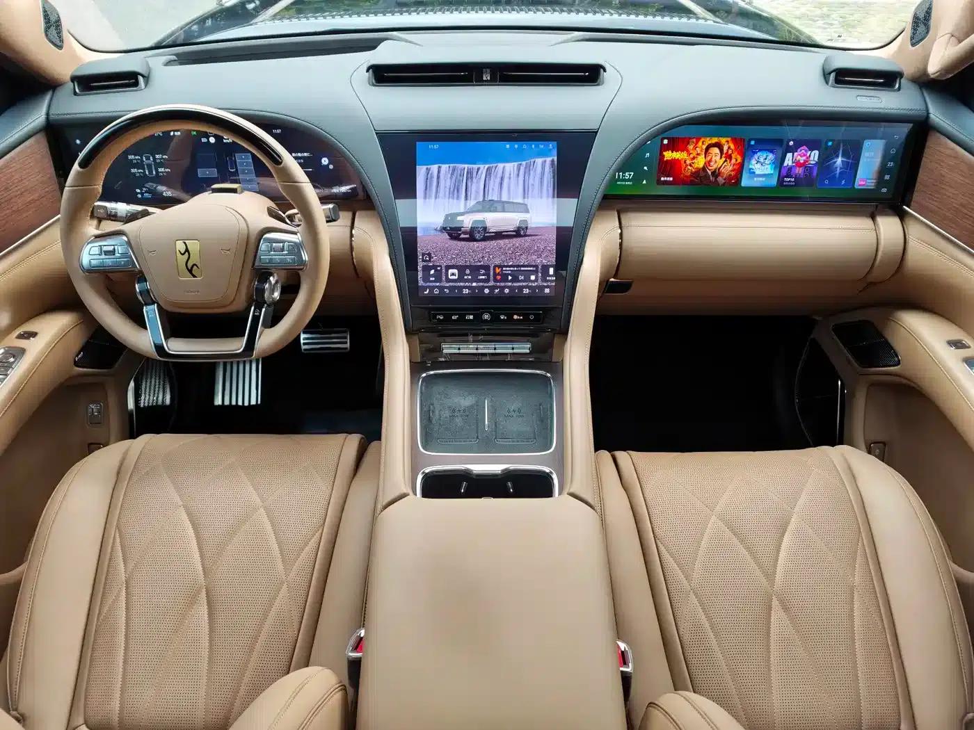 Looking up at the U8 L 2025 Dingshi Edition — миниатюра 16