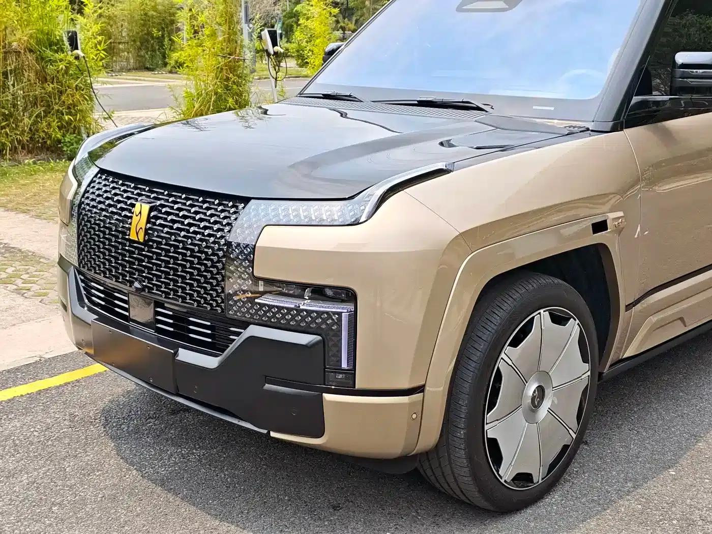 Looking up at the U8 L 2025 Dingshi Edition — миниатюра 10
