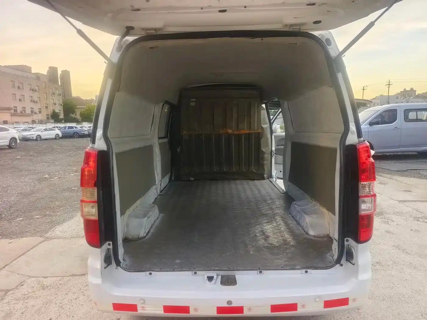 Remote E5 2019 E5L Pure Electric Van - Guoxuan 39.9kWh — миниатюра 11