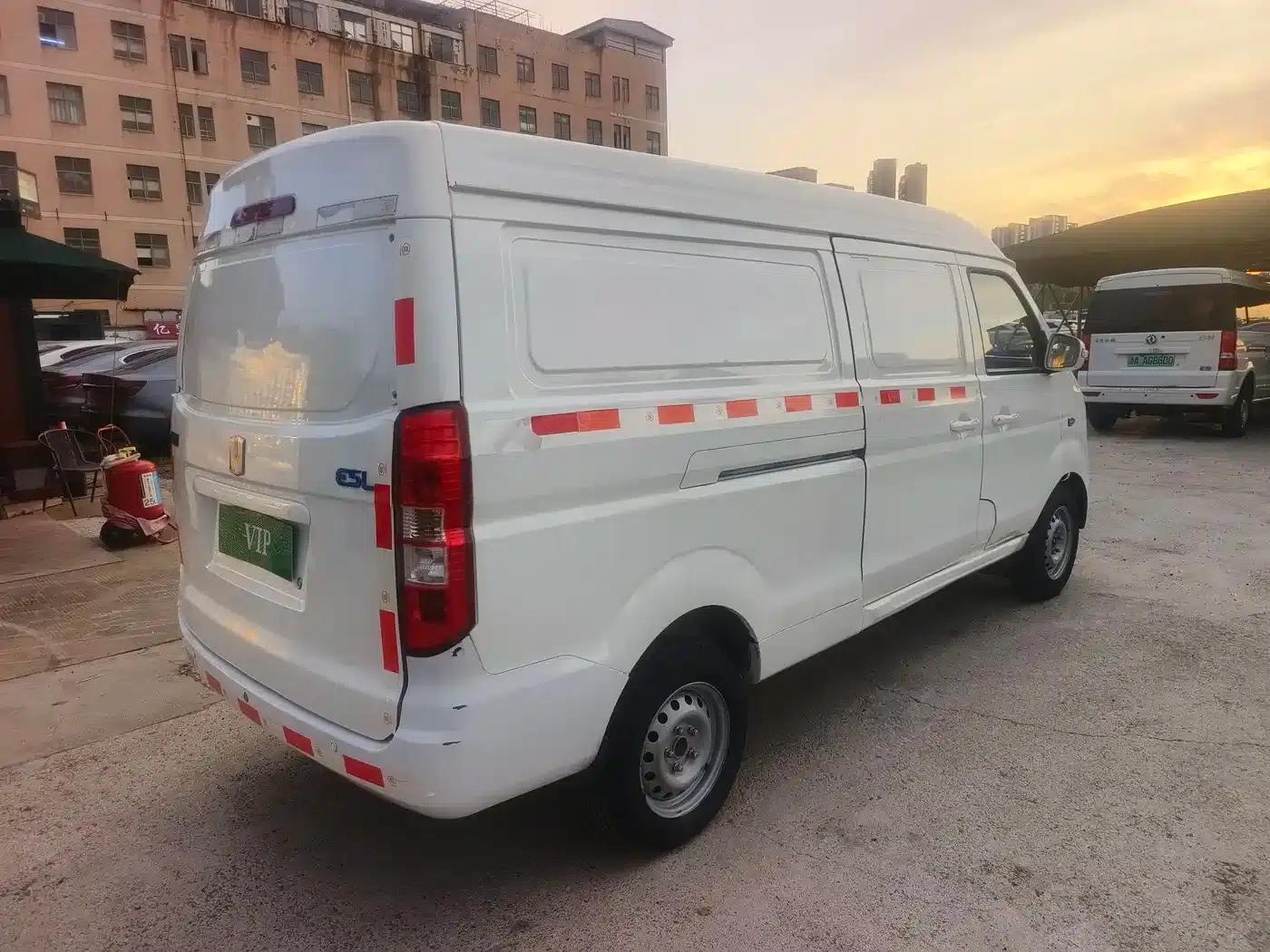 Remote E5 2019 E5L Pure Electric Van - Guoxuan 39.9kWh — миниатюра 13
