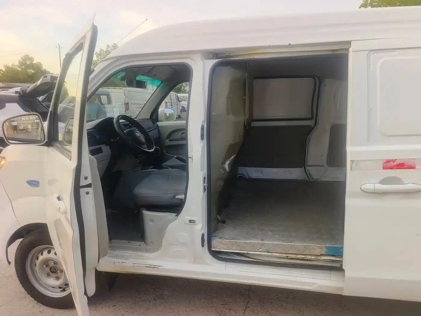 Remote E5 2019 E5L Pure Electric Van - Guoxuan 39.9kWh — миниатюра 10