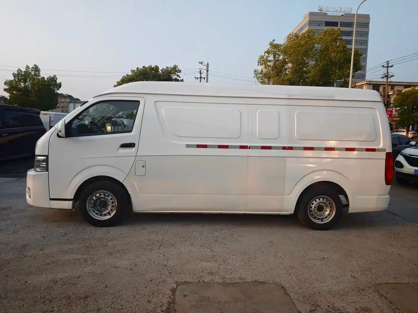 CATL E6 2020 model van, high-roof, 1365kg payload, high-capacity battery pack from CATL. — миниатюра 12